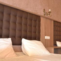 Номер стандарт семейный с 1 односпальной и 1 двуспальной кроватью