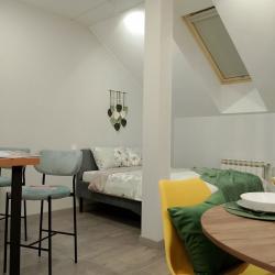 Фото Апартаменты на улице Овражная 52