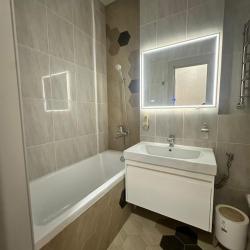 Фото Апартаменты на улице Тлостанова 28