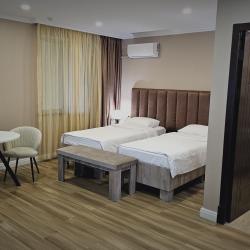 Фото Отель Grand Hotel Kapan (Гранд )