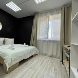 Номер полулюкс с 1 односпальной и 1 двуспальной кроватью №25