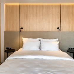 Коттедж улучшенный с общей террасой и видом на лес