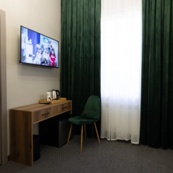 2-комнатный номер стандарт семейный с 2 односпальными и 1 двуспальной кроватью