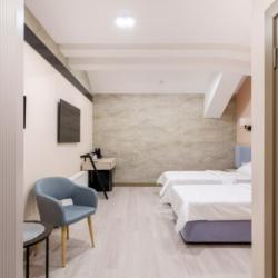 Номер стандарт с 2 односпальными кроватями (без окна)