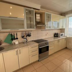 Фото Апартаменты на улице Мориса-Тореза 79