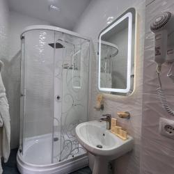 Номер стандарт с 2 односпальными кроватями (с завтраком)