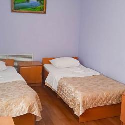 Кровать в 2-местном общем номере эконом
