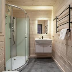 Дом с видом на лес гостиная со спальней (40 кв.м)