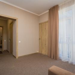 4-местные апартаменты улучшенные с балконом