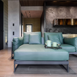 Фото Отель Хвоя в горах