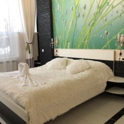 Комната полулюкс с 1 двуспальной кроватью