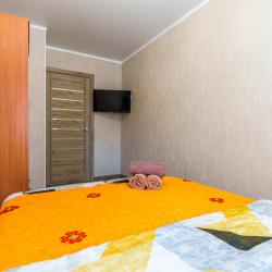 Фото Отель LetoApart (ЛетоАпарт) на улице Исаева 13