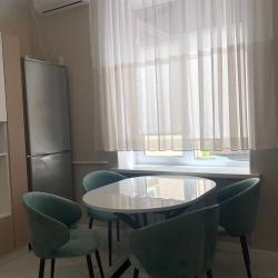 2-комнатные апартаменты улучшенные Г. Кисловодск, ул. Подгорная д. 20 с 1 односпальной и 2 двуспальными кроватями