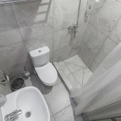 Номер мини с 2 односпальными кроватями