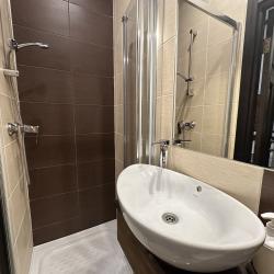 Номер стандарт улучшенный с 1 двуспальной кроватью