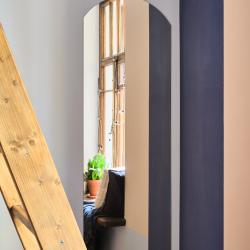 Mezzanine. Комната с кроватью на антресоли