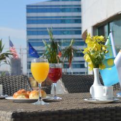 Фото Отель Diplomat Hotel & Business Center (Дипломат и Бизнес и Центр)
