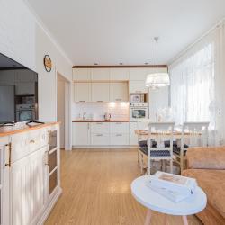 Фото Апартаменты Петровские на улице Бориса Пастернака 2