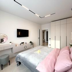 Фото Апартаменты на Комфортной 18