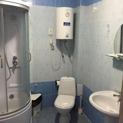 Номер люкс семейный с 1 двуспальной кроватью
