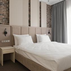 Фото Отель Green Door's (Грин Дорс)