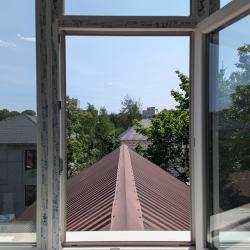 Кровать в 8-местном общем номере