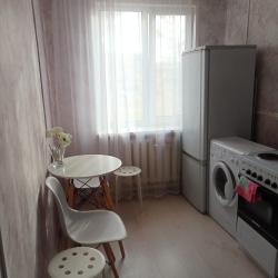 1-комнатные апартаменты улучшенные п Октябрьский ул Советская д 58 кв 13