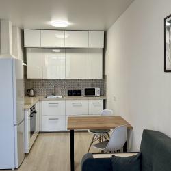 Фото Уютные апартаменты на улице Газовиков 73к4