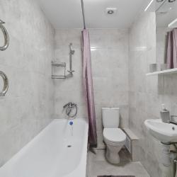 Фото Отель LovelyHome 39 на улице Александра Суворова 25