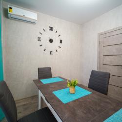 Фото Отель ТутЖивут на улице Героев Разведчиков 6 корпус 2