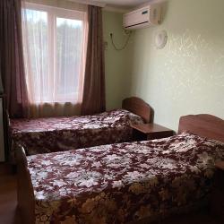 Фото Отель Гостевой дом Кристалл