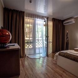 Фото Отель Green Wood (Грин Вуд)