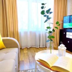 4-комнатные апартаменты стандарт г.Чайковский, ул.Азина, д.33 с 4 односпальными и 1 двуспальной кроватью