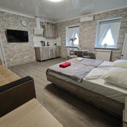 1-комнатные апартаменты студия Красной Армии 136/11