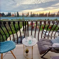 Фото Апартаменты на Урожайной 31/3