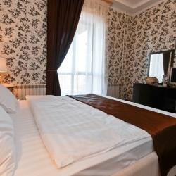 Номер стандарт с 1 двуспальной кроватью