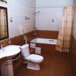 Номер премиум с 1 двуспальной кроватью