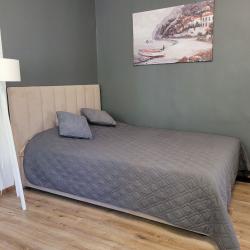 Фото Апартаменты на улице Октябрьская 1