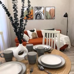 Фото Апартаменты на улице Алая 15