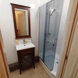 Номер стандарт с 1 двуспальной кроватью
