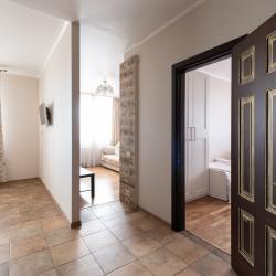 Фото Отель Домашняя на Газовиков 45