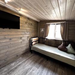 2-комнатный коттедж стандарт №2 с 2 двухъярусными кроватями и диваном-кроватью