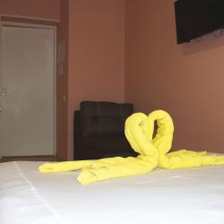 Номер улучшенный эконом с 1 двуспальной кроватью