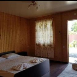 Номер стандарт с 1 односпальной и 1 двуспальной кроватью