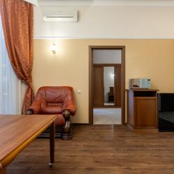 Номер люкс с 1 двуспальной кроватью