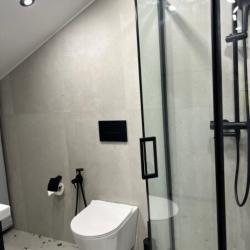 Номер комфорт с 1 двуспальной кроватью (мансарда)