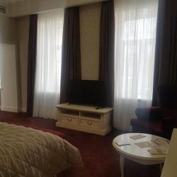 Номер стандарт с 1 двуспальной кроватью