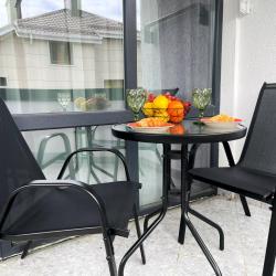 Апартаменты студия гостиничный комплекс Радуга 10И