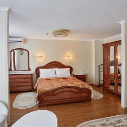 Номер студия с 1 двуспальной кроватью