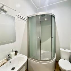 Комната комфорт с 1 односпальной и 1 двуспальной кроватью